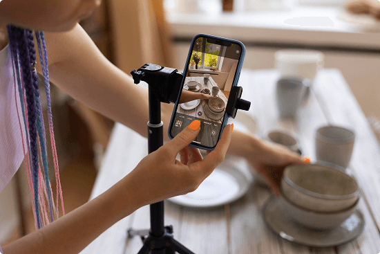 woman-taking-photos-her-business-with-ceramic-kitchenware 1 (1) 1